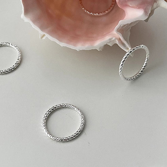 Silberring mit Wellen-Diamantmuster